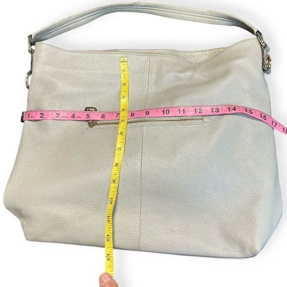 BOSTANTEN Kweli Luxurious Leather Shoulder Bag – Light Gray – Large - Picture 4 of 9